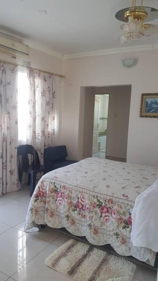 Carlcyn Homestay Gaborone Eksteriør bilde