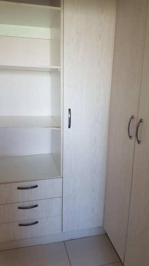 Carlcyn Homestay Gaborone Eksteriør bilde