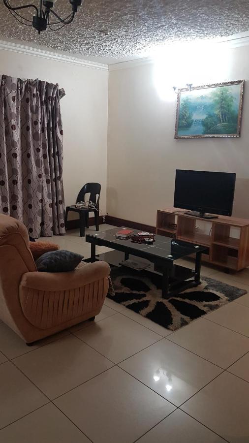 Carlcyn Homestay Gaborone Eksteriør bilde