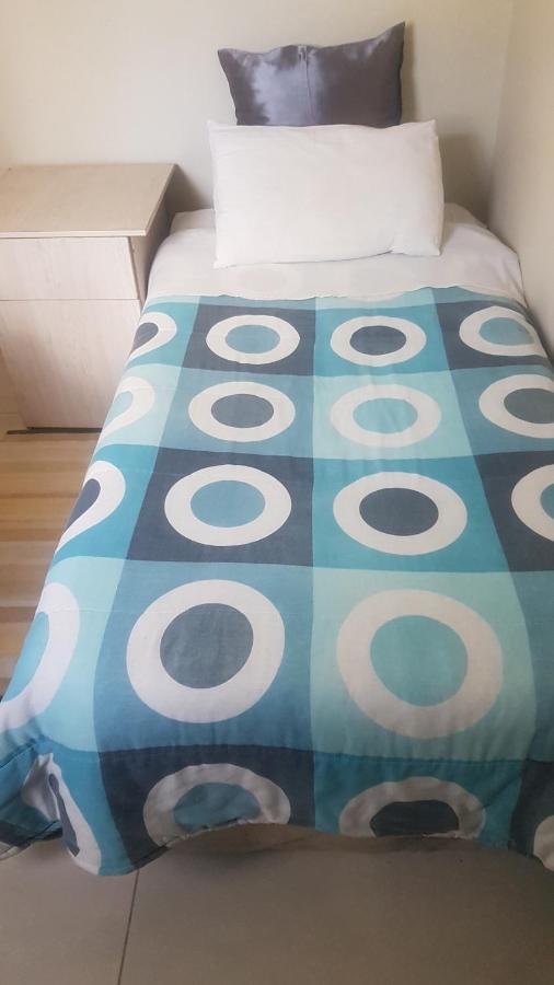 Carlcyn Homestay Gaborone Eksteriør bilde