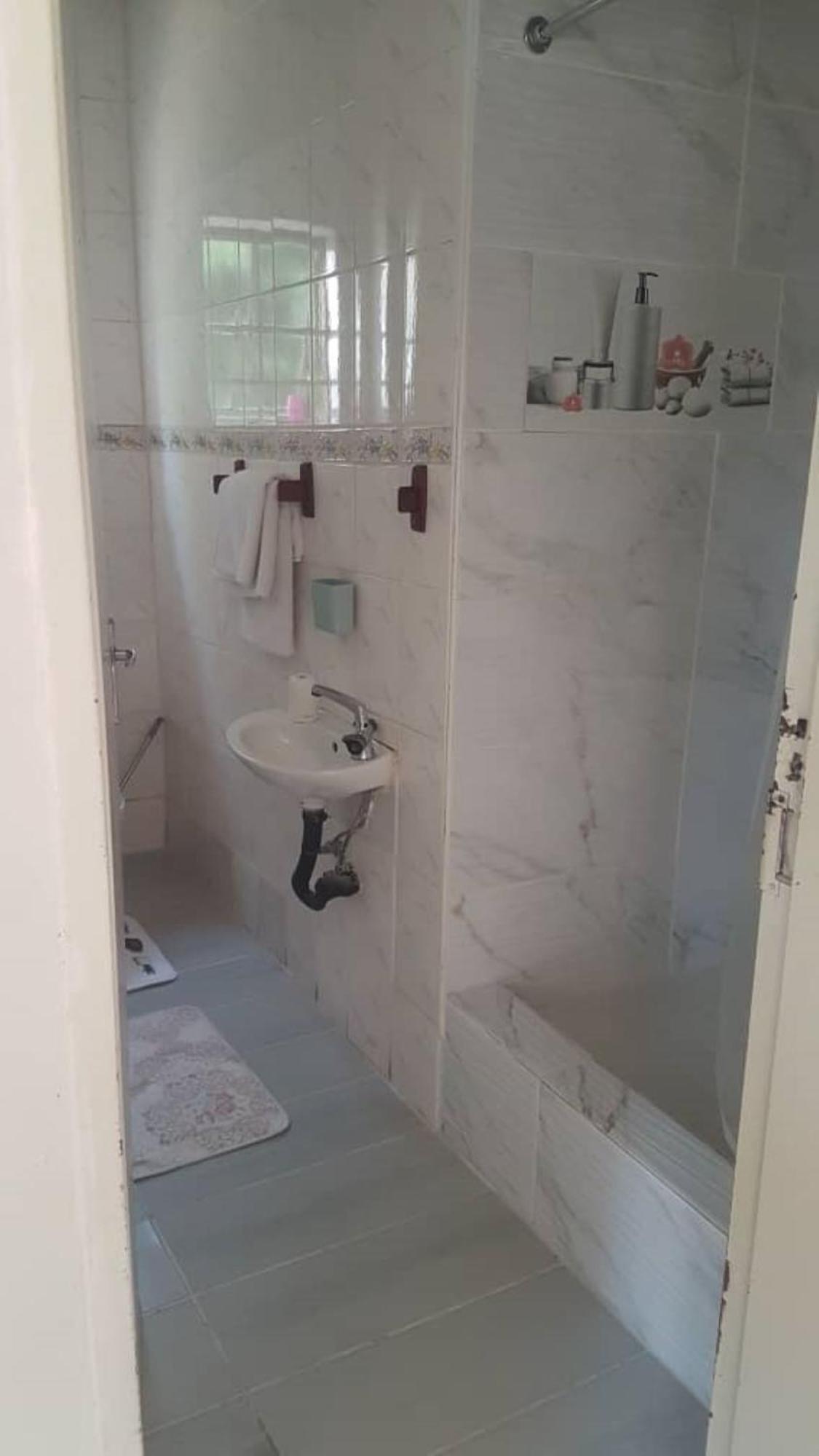 Carlcyn Homestay Gaborone Eksteriør bilde